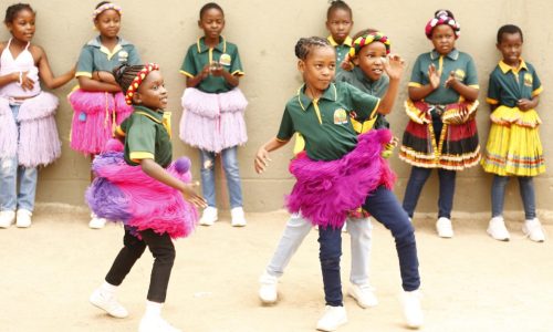 Happy Feets Charity Ezweni Nicole Lamgholz 0001